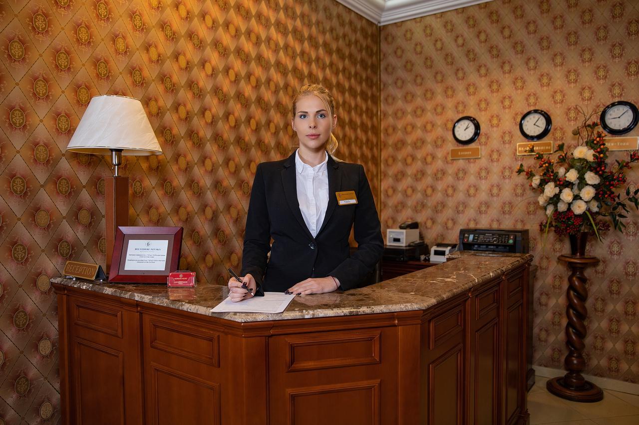 Belvedere Nevsky Business Hotel Sankt Petersborg Eksteriør billede